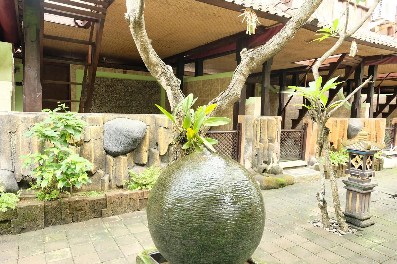 Kerti Beach Bungalow And Restaurant Padangbai (Bali) Exterior foto