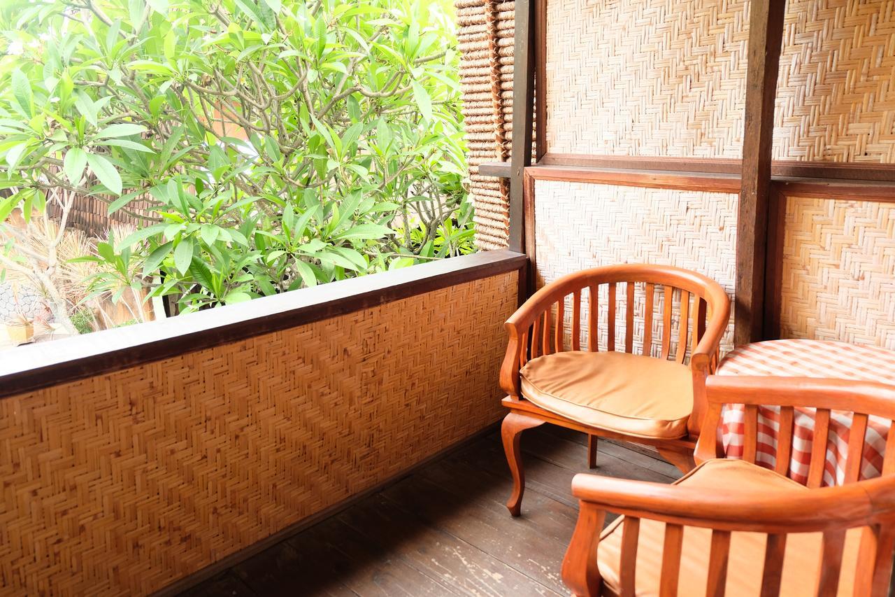 Kerti Beach Bungalow And Restaurant Padangbai (Bali) Exterior foto